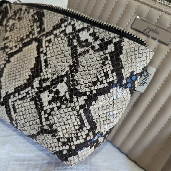 Ju-ju-be All Set 3 zipper bag set in Taupe - Picture 9 of 14